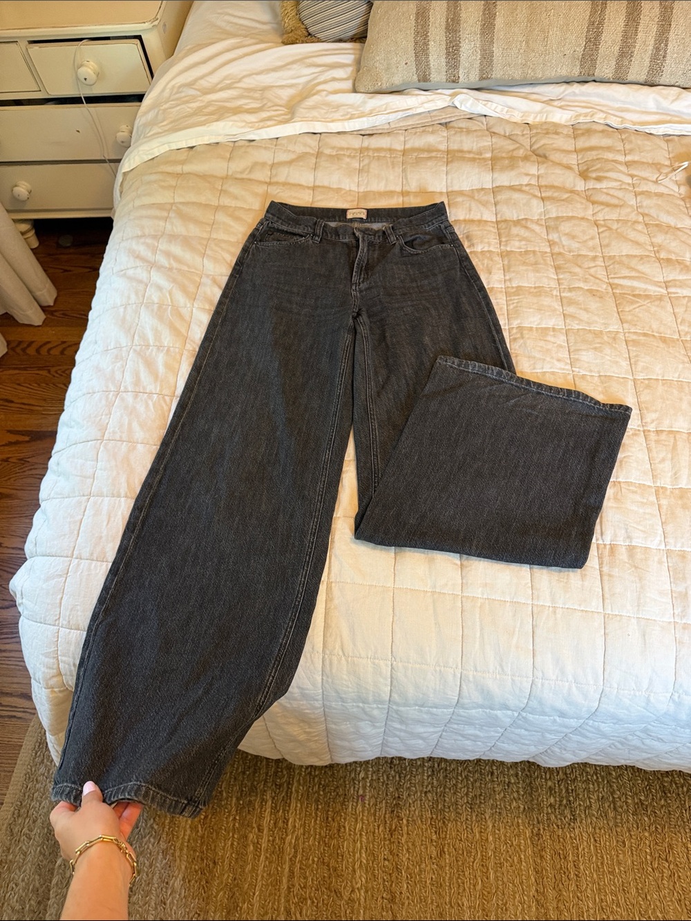 Alice + Olivia Washed Black Wide-Leg Trish low rise baggy jeans